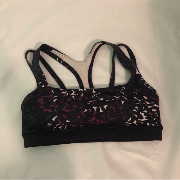 Lululemon strappy sports Bra - Picture 1 of 3
